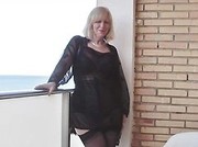 mature mom nylon pussy 